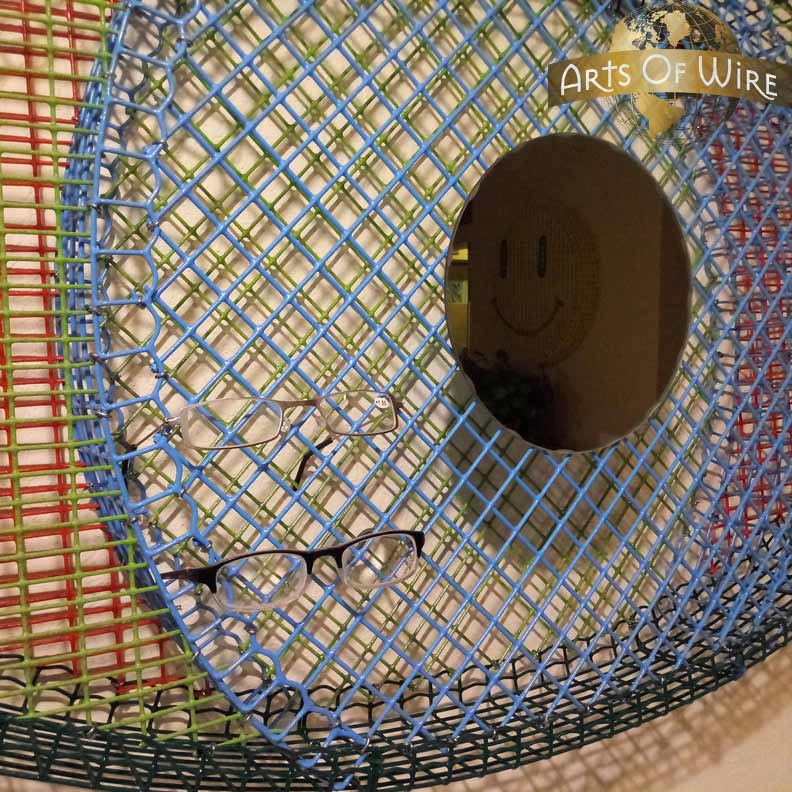 wall artwork to display glasses or sunglasses